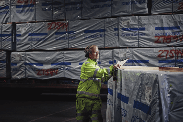 DFDS in warehouse